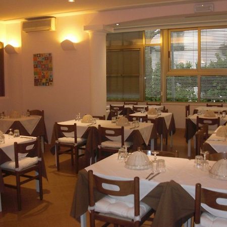 Giamaica Hotel Viserba Di Rimini Exterior photo
